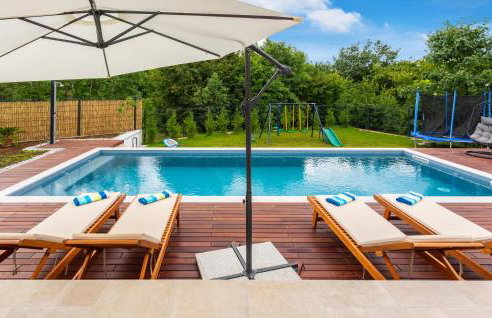 Amazing Home In Jurdani - Foto 7