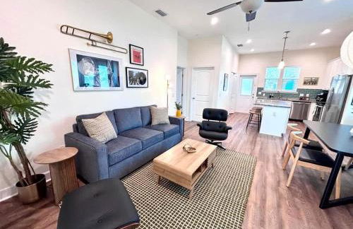 The Harmony Suite Near UF Shands & Downtown - Photo 6