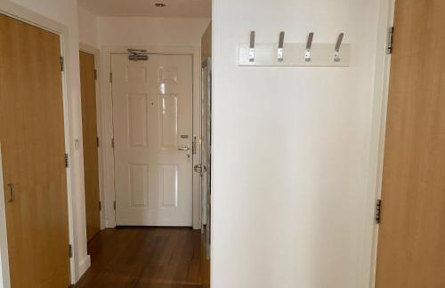 Direct Tube Links to Central London , Walk to Station one bedroom flat in Greater London, ID required - Foto 22