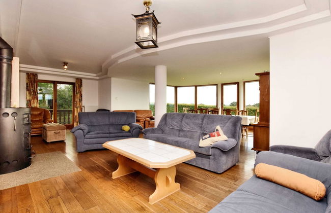 Modern Holiday Home in Schönberg with Hot Tub - Photo 23