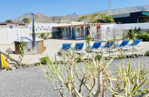 Bernegal Maday, Heated Bathtub Piscina y Jardin by Deihu Experiences - Foto 64