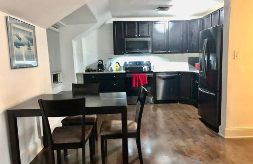 Fantastic updated apartment with parking - Foto 1