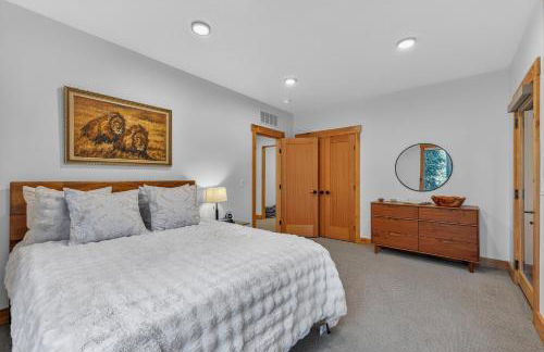 Black Diamond Chalet! Quiet, Private Mountain Luxury- Near Tamarack Resort- Lake Cascade - Foto 24