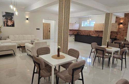 Dwór Bysina - Foto 41