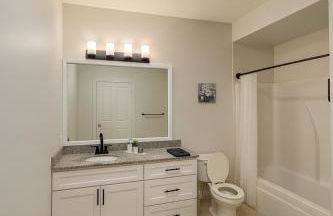 Luxury 2BR Condo Steps from UAB Campus 4th - Foto 23