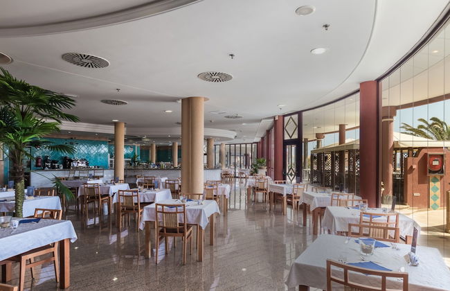 Hotel Esmeralda Maris by LIVVO - Photo 73