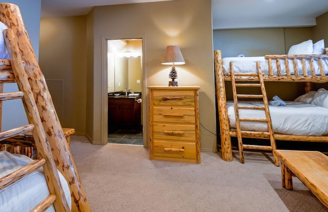 Thunder Ridge by Fernie Lodging CO - Photo 34