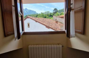 La Casona de Pascueru de POO DE CABRALES - Foto 45