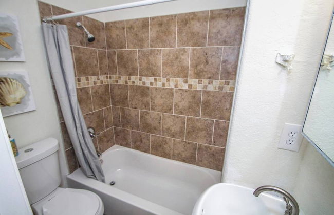 Cozy Remodeled 2br/2ba Near Downtown Sleeps 8 - Foto 18