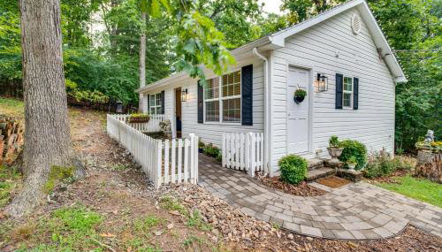 Idyllic Cave Spring Studio with Patio and Fire Pit! - Foto 3