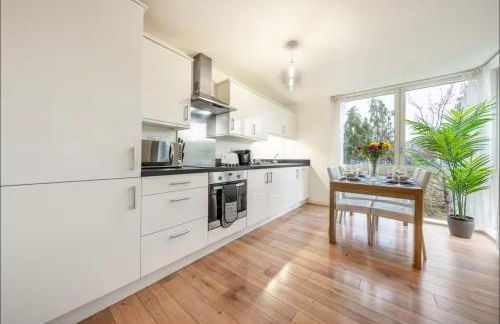 Luxury Stay Longer Sleeps 6 FreeParking FreeGym Terrace - Foto 2