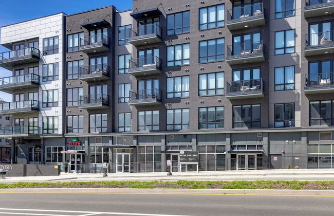 New Modern 2bdr in Walkable Midtown w/ Gym, Pool Honkey-tonk by Avantstay - Foto 41