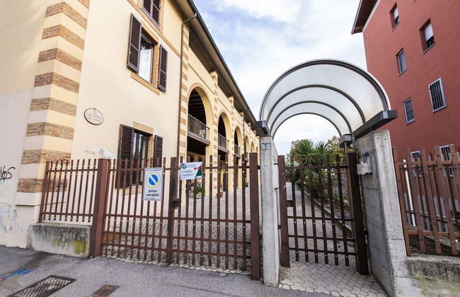 Erba 6 in Baranzate With 1 Bedrooms and 1 Bathrooms - Foto 3