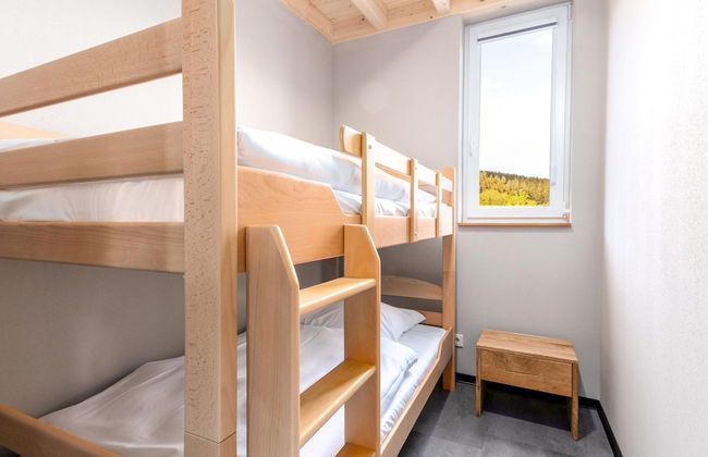 Beautiful Bungalow Near the Lake Beach - Photo 4