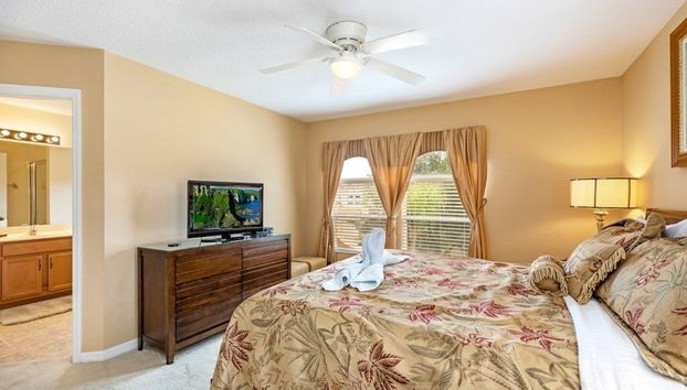 Spacious And Relaxing Home With South Facing Pool 6 Bedroom Home by RedAwning - Foto 5, Habitación