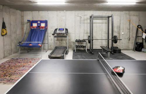 Midway Mtn Retreat | Hot Tub, Gym & 28+ Nights - Foto 34
