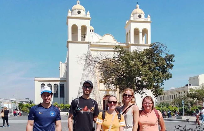 Playa El Tunco, Parque Nacional El Boquerón y San Salvador - Foto 3