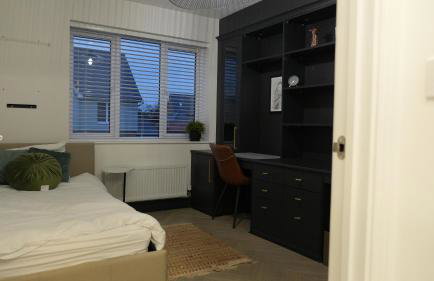 Spacious 5 Bed Home with a Cinema Room, Open Plan Living - Foto 11