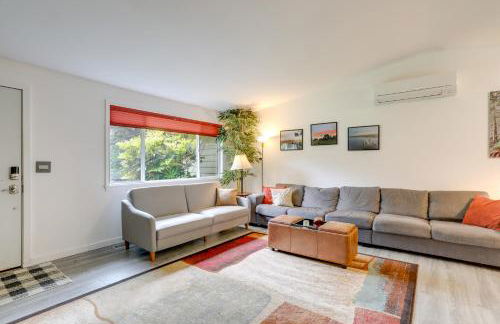 3 Mi to Lake Sammamish! Pet-Friendly Home with Deck - Foto 4