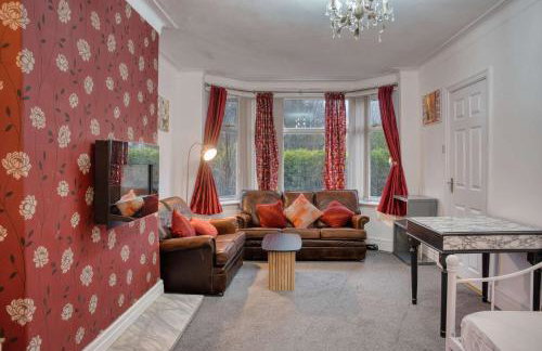 Modern 3BR Manchester Home Sleeps 7 Parking - Foto 27