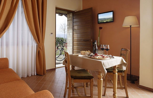 Apartment in Umbria With Infinity Pool Views - Photo 23