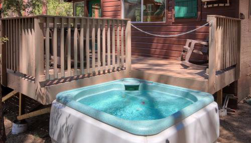 Beetlebark Bungalow- Inside Yosemite w/ hot tub EV charging cable - Foto 4
