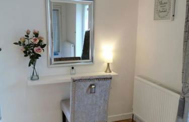 Couples Country Escape includes Private Indoor Pool and Hot tub in North Wales - Foto 27