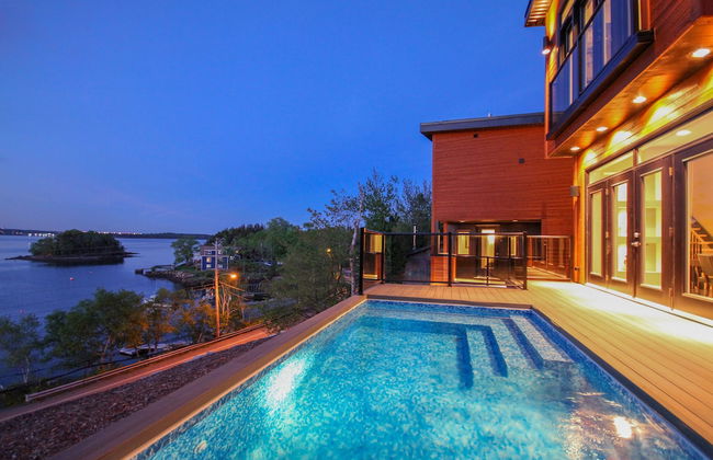 Lux Exec Home HFX Waterfront Pool Hot Tub - Photo 1