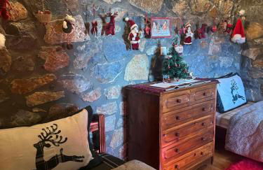 Blessings Chalet στον Παλαιό Άγιο Αθανάσιο με Τζάκι, Barbeque, μεγάλη αυλή και υπέροχη θέα - Foto 13