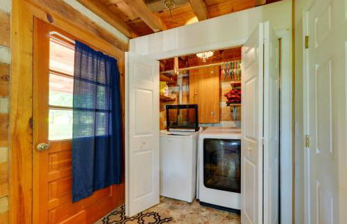 Relax By the Fire Family Gem with Porch in Afton! - Foto 22