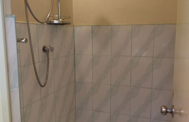 Windsor Forest Bungalow - Photo 17