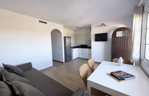 Apartamento Trini en Son Bou, frente al mar, perfecto para vacaciones - Foto 6