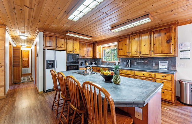 Whiskey Springs by Avantstay Classic Cabin Near Tahoe Donner Ski Area! - Foto 9