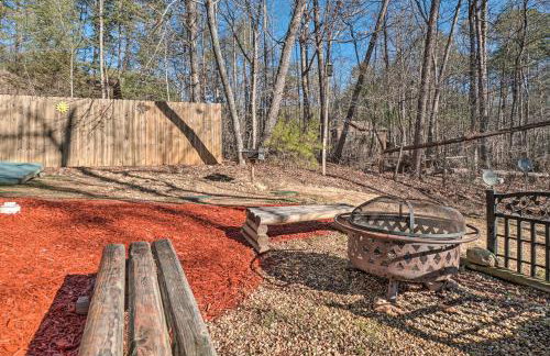 Outdoor Adventure - Charming Cabin w/ Hot Tub - Foto 26