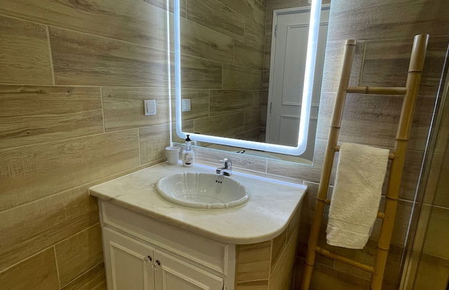 Summer Villa With Heated Private Pool - Photo 11