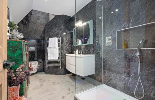 Eskbank Villa near Edinburgh - Photo 62