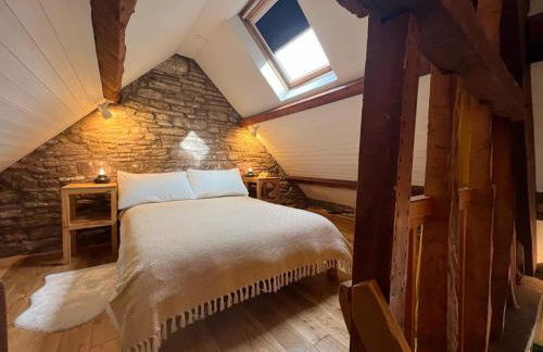 The Hayloft at Cwmffrwd Farm - Photo 1