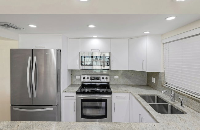 Aqua Bay Club Condos - Foto 58