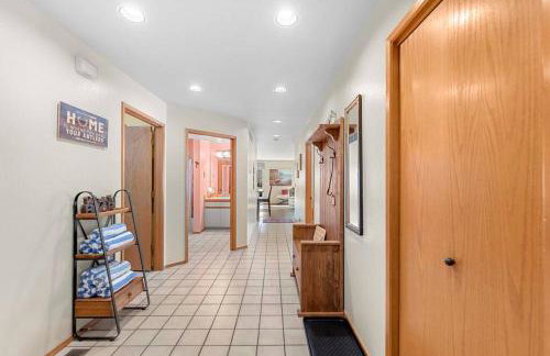 Golf Course View Condo Walk to Town & Pools - Foto 3