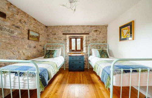 Stunning Converted Granary in Heart of St Davids - Photo 20