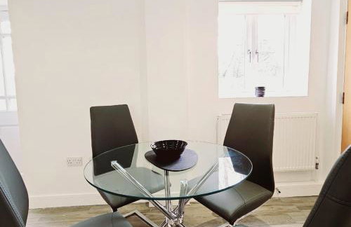 The Maple Suite - Photo 3