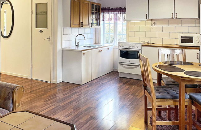 2 Person Holiday Home in Monsteras - Foto 3