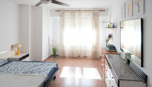 An apartment in Xeraco with 3 bedrooms, located near beach and Gandia - Foto 3