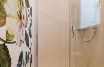 BIG 4 ROOMS in a Centric Home Parking Included - Foto 27