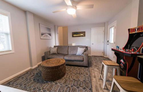 Somewhere On A Beach - 4 bedroom -Private Pool - Hot Tub - Fire Pit - Game Room - Horseshoe Pits - Walk to beach, Sound, arcade and go carts! - Foto 22