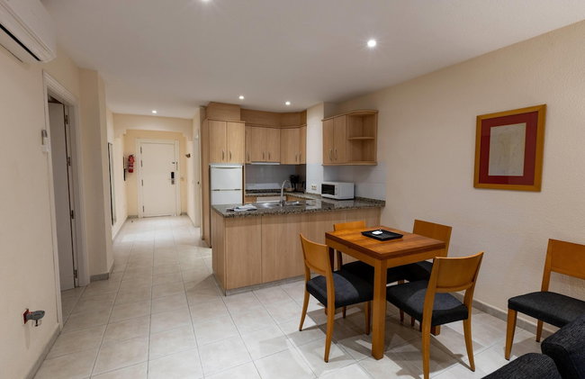 Ramada Hotel & Suites by Wyndham Costa del Sol - Foto 87