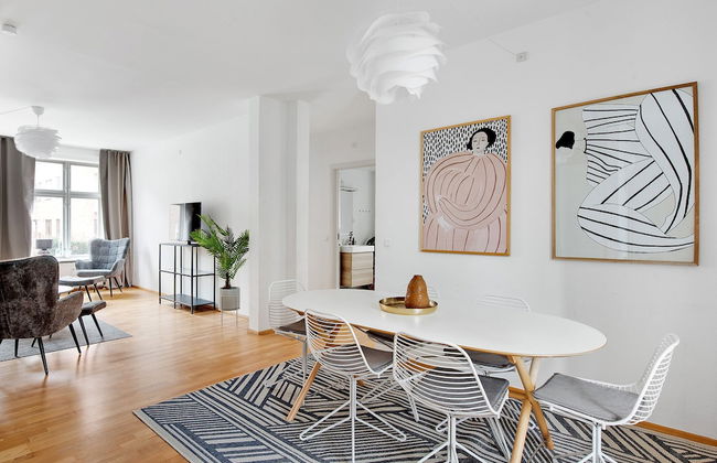 Sanders Constantin - Chic 2-bdr Apt With Balcony - Foto 6