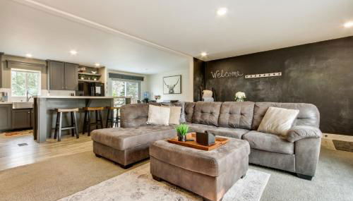 Riverfront Helena Retreat with Small Dock and Kayaks! - Foto 5