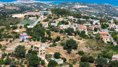 Saridakis Villa, Multi-Generational Escape & Pool, By ThinkVilla - Foto 3