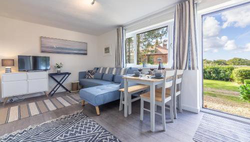 Beach Retreat - Photo 1